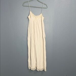 Zimmerman Elegant Cream Lace-Trimmed Nightgown